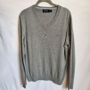 Men's Nautica sweater gray size medium excellent condition